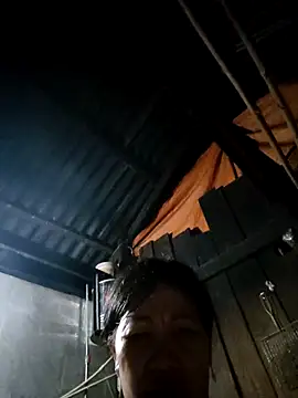 Snapshot of -Ciny- chatting on 04-15-26, 12:23 -Ciny- online show from 04-15-26, 12:23