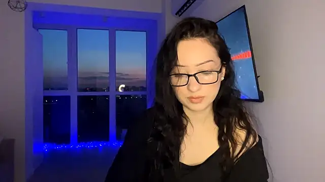 Snapshot of Meow_Alika chatting on 05-05-26, 05:32 Meow Alika online show from 05-05-26, 05:32
