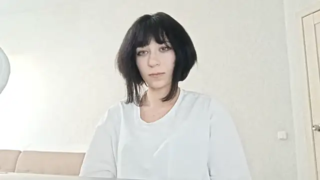 Snapshot of HalinaDoniel chatting on 04-15-26, 02:24 HalinaDoniel online show from 04-15-26, 02:24