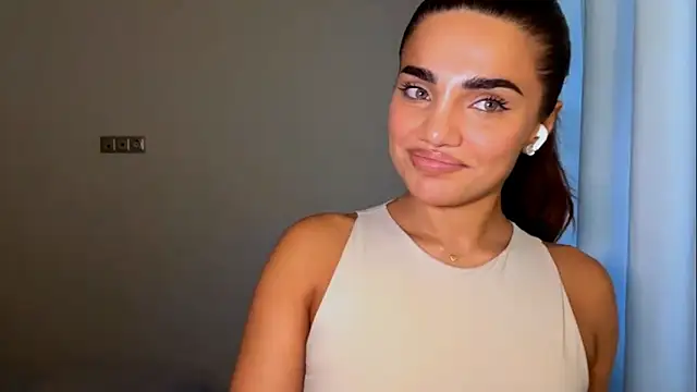 MelindaReny online show from 04-21-26, 02:01