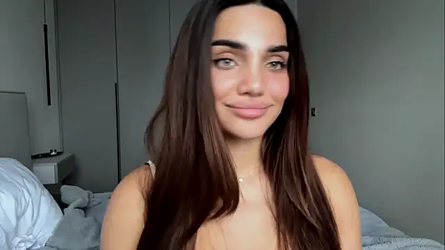 MelindaReny online show from 05-11-26, 02:45