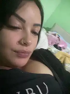 novinhahot18 online show from 04-15-26, 03:52