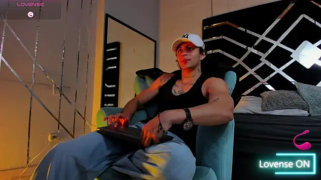 Snapshot of JayTaylorr chatting on 06-16-26, 11:46 JayTaylorr online show from 06-16-26, 11:46