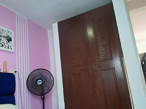 taylor Stele online show from 05-29-26, 07:56