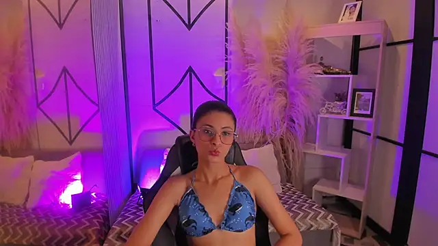 DemiPrince  online show from 04-21-26, 04:19