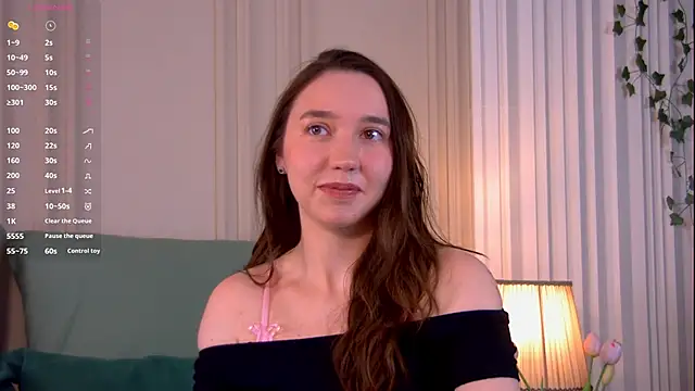Snapshot of Suzaneey chatting on 04-23-26, 07:27 Suzaneey online show from 04-23-26, 07:27