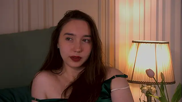 Snapshot of Suzaneey chatting on 05-31-26, 07:26 Suzaneey online show from 05-31-26, 07:26