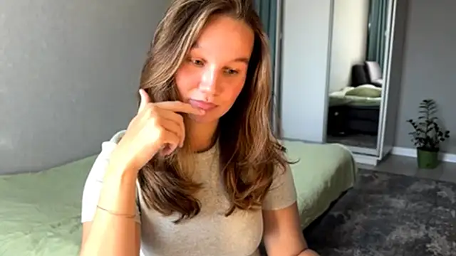secretnaya girl online show from 06-09-26, 07:42