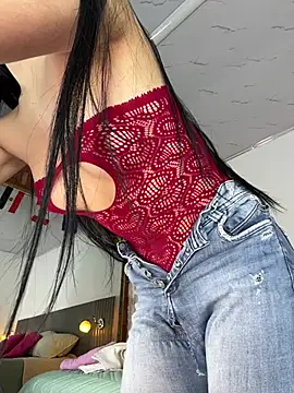 Lila-pinkky online show from 07-20-26, 11:34