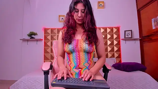 Naughty Kat  online show from 04-25-26, 03:42