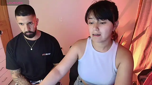 Alyssa and DAngelo online show from 04-30-26, 01:45