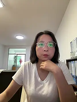 Snapshot of lisha521 chatting on 06-01-26, 12:45 lisha521 online show from 06-01-26, 12:45