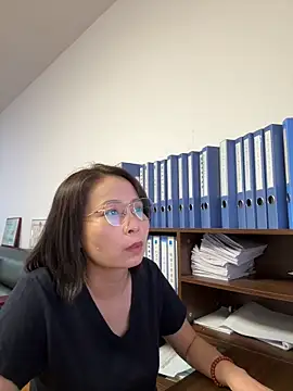 Snapshot of lisha521 chatting on 06-12-26, 01:37 lisha521 online show from 06-12-26, 01:37