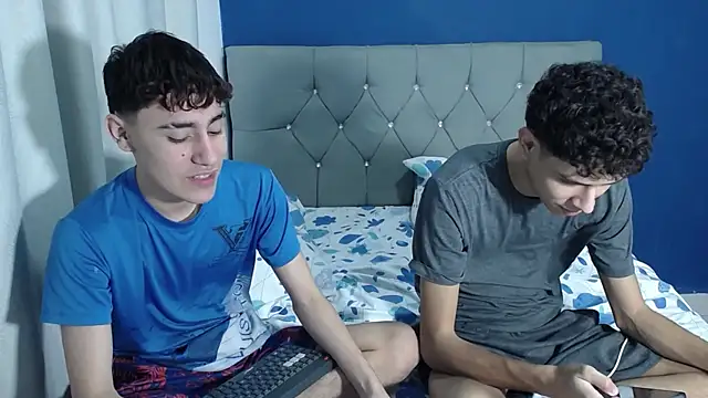 Thiago And Gael online show from 07-23-26, 01:08