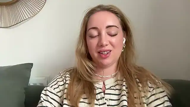 arielsweetieee online show from 06-16-26, 08:50