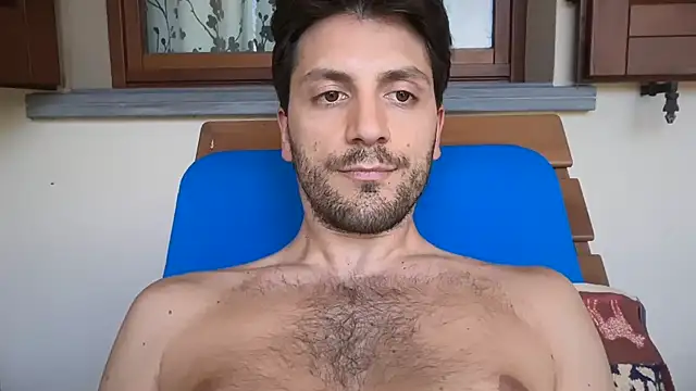 Snapshot of italianass94 chatting on 05-23-26, 01:15 italianass94 online show from 05-23-26, 01:15