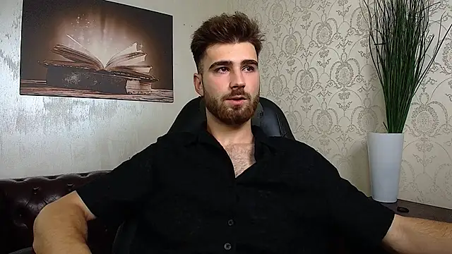 KyloEast online show from 07-04-26, 03:56
