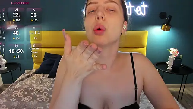 ReneeBlair online show from 07-11-26, 01:30