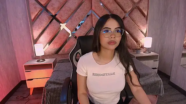 Susan Voltaire online show from 04-17-26, 11:35