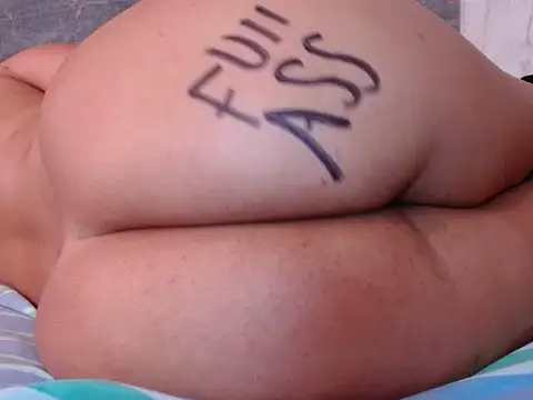 Snapshot of sexy-body22 chatting on 07-26-26, 06:48 sexy-body22 online show from 07-26-26, 06:48