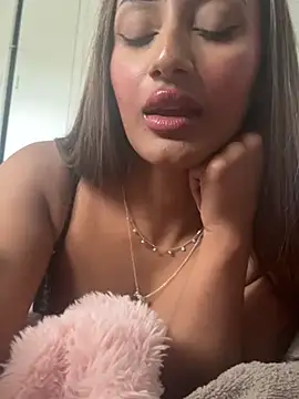 Snapshot of sexyasianpersuation chatting on 04-16-26, 05:14 sexyasianpersuation online show from 04-16-26, 05:14