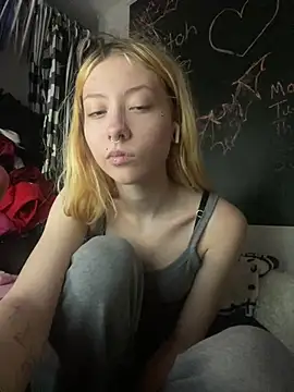 Spoilmedaddy732 online show from 04-24-26, 09:28