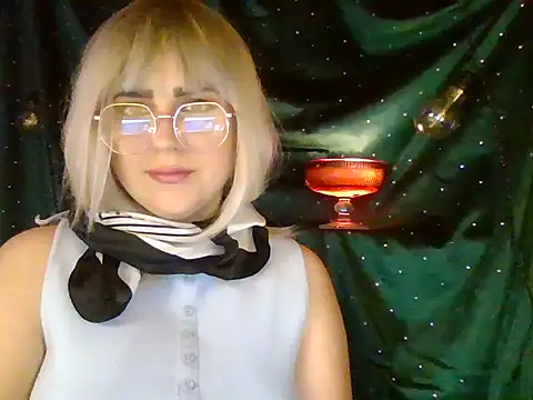 MillaNox online show from 04-17-26, 09:18