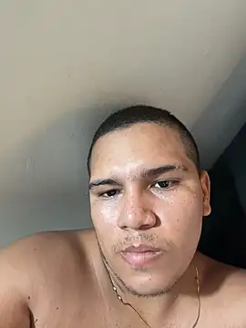 Snapshot of Patricio_02 chatting on 07-15-26, 03:12 Patricio 02 online show from 07-15-26, 03:12