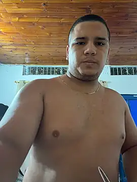 Snapshot of Patricio_02 chatting on 08-09-26, 08:08 Patricio 02 online show from 08-09-26, 08:08