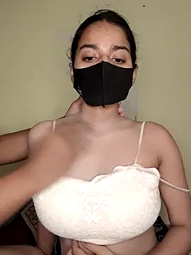 couple hot43 online show from 04-19-26, 05:34