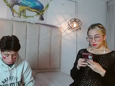 mrandmrsvixencs online show from 04-29-26, 02:32