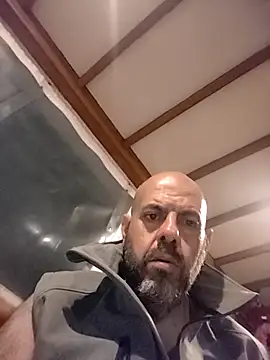 merenda2105 online show from 04-16-26, 11:40