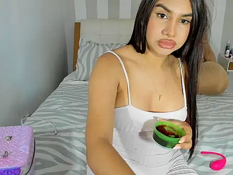 Amber Peiige online show from 05-03-26, 09:32