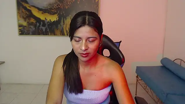 Lady isabella  online show from 04-30-26, 01:17