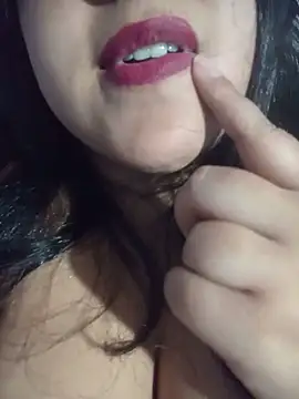 Snapshot of Thamimaodefada chatting on 06-18-26, 12:11 Thamimaodefada online show from 06-18-26, 12:11