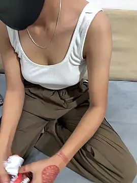 missnaina1 online show from 05-03-26, 02:23