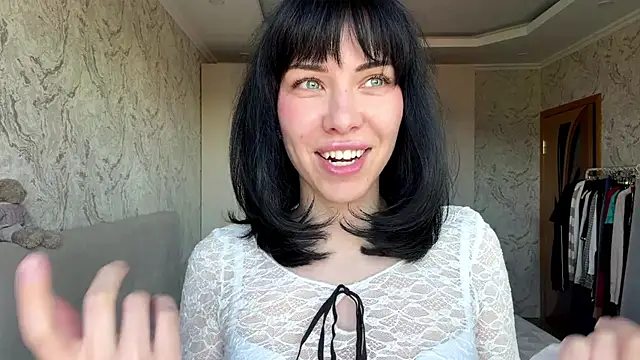 LuisaAlconcel online show from 04-28-26, 01:38