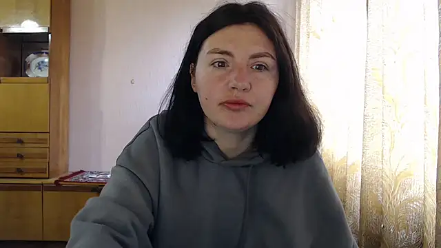 AlinaxJames online show from 04-28-26, 08:41
