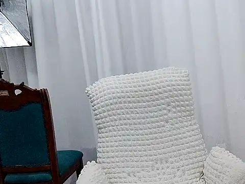 Snapshot of hua-168 chatting on 07-18-26, 01:59 hua-168 online show from 07-18-26, 01:59
