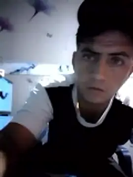 Ojosclaros1 online show from 04-23-26, 05:15