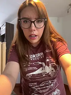 AliceMtz online show from 04-18-26, 06:45