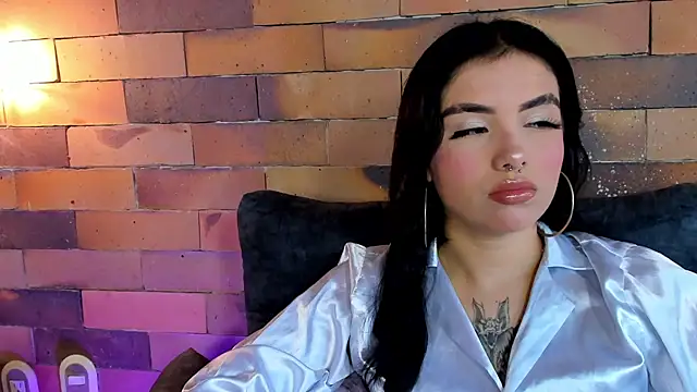 Snapshot of isabella_hv chatting on 04-21-26, 04:01 isabella hv online show from 04-21-26, 04:01