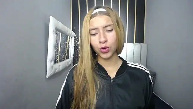 nancy blonde online show from 05-11-26, 01:06