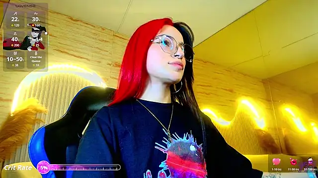 Moon Red r online show from 05-25-26, 07:42