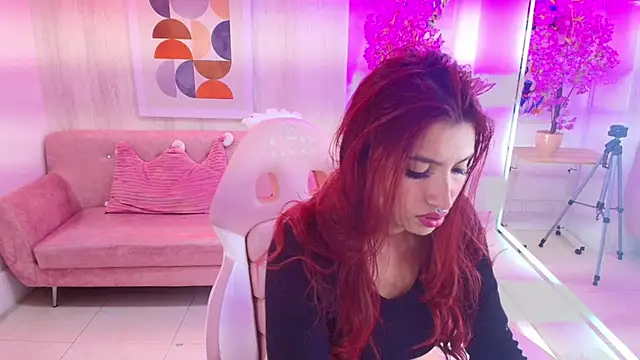 Snapshot of Sofi_monroeee chatting on 05-05-26, 06:49 Sofi monroeee online show from 05-05-26, 06:49
