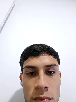 Snapshot of Axel_DavisS chatting on 04-22-26, 05:43 Axel DavisS online show from 04-22-26, 05:43