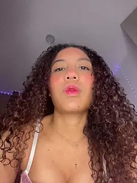 Daphnne Curly online show from 08-08-26, 02:14