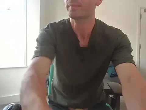 frenchbdmaninlondon online show from 07-10-26, 11:46