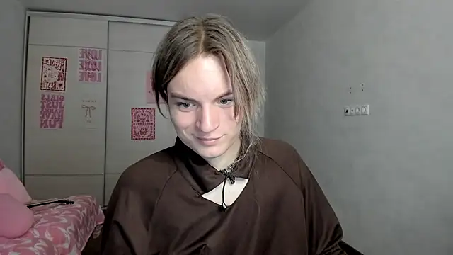 Snapshot of milliKira006 chatting on 05-10-26, 07:24 milliKira006 online show from 05-10-26, 07:24
