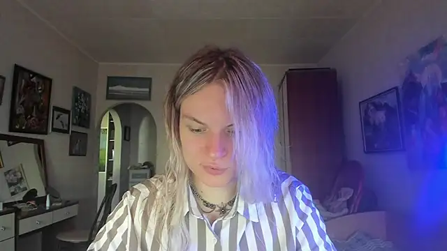 milliKira006 online show from 08-02-26, 04:55